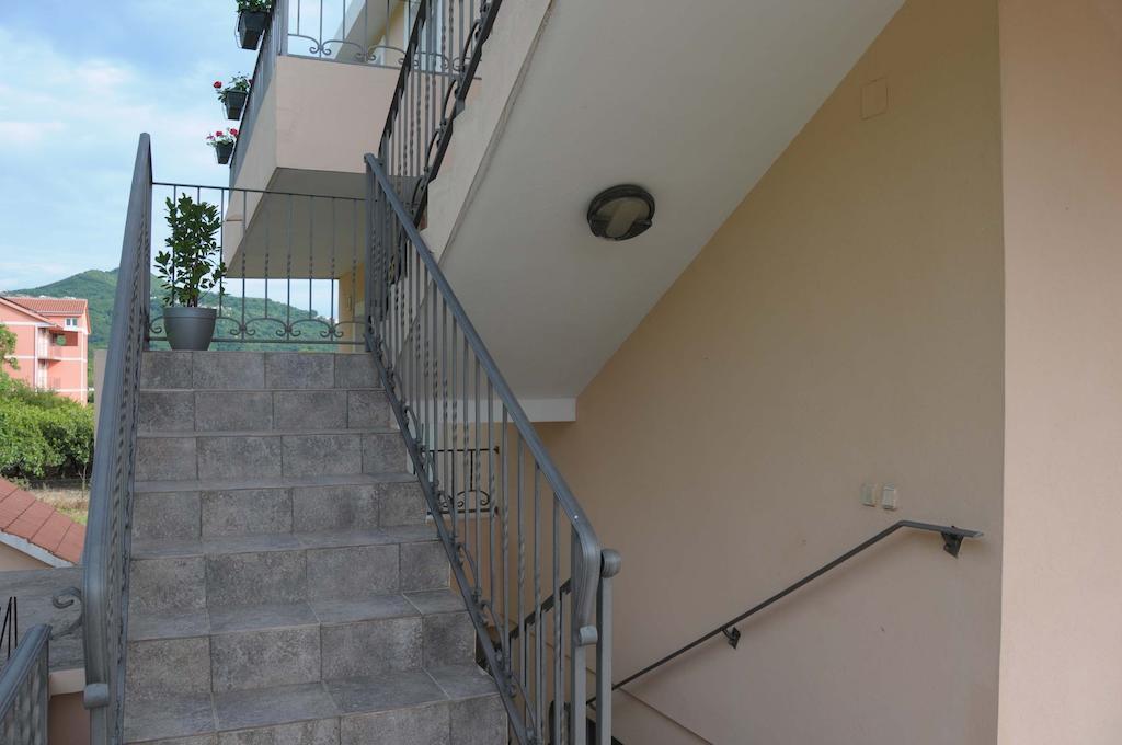 Apartments Royal Budua Esterno foto